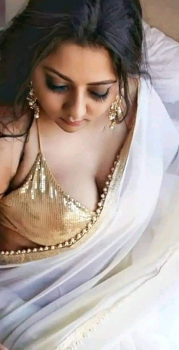 moni_rani_'s tweet photo. I need a male boyfriend??? https://t.co/xaNMIChOsN