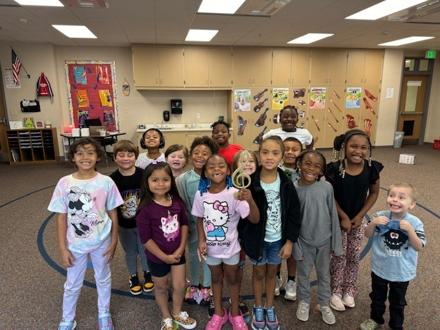 Congratulations to Miss Schoettle's class and Mrs. Gauthier's class for earning the Golden Treble Clef award in Music! Mr. Williams presents this award to classes that have done an amazing job following procedures and expectations. Way to go! #WarrenWill #LPSoars