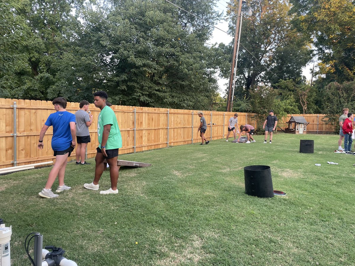 Trey Owens (@coachto4) on Twitter photo 🐺🔴✝️ First FCA was 🙌🏻 ‼️<a href="/BradEason/">Brad Eason</a> <a href="/dmuck10/">Dawson Muck</a> <a href="/OK_fca/">Oklahoma FCA</a> #DavisWolves 🐺🔴✝️ First FCA was 🙌🏻 ‼️<a href="/BradEason/">Brad Eason</a> <a href="/dmuck10/">Dawson Muck</a> <a href="/OK_fca/">Oklahoma FCA</a> #DavisWolves