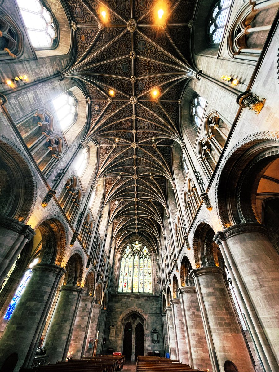 unityhistory's tweet image. Mrs S has finally made it to see that Mappa Mundi and the chained library in the beautiful Hereford Cathedral. We look at this map in year 7 and remember east is at the top not north! #historygeek @UnityBlackpool