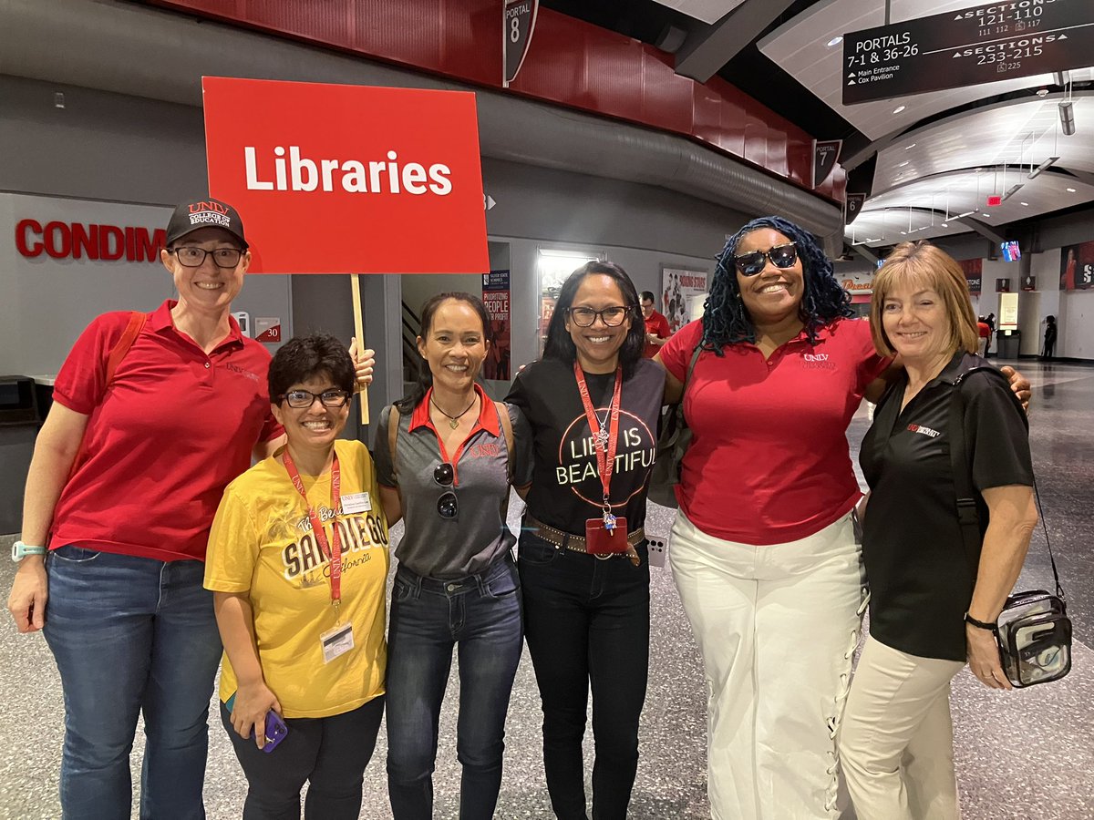 UNLV Creates! <a href="/unlvlibraries/">UNLV Libraries</a> in the house!  <a href="/unlv/">UNLV</a> #RebelReadyWeek