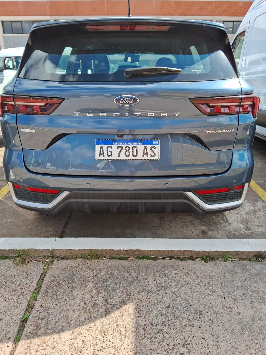 Agus_fco's tweet photo. @LocosxPatentes 👽 https://t.co/5N3aQ0W2Hs