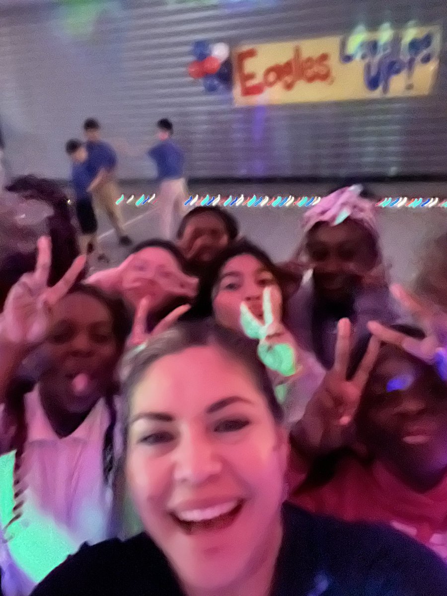 msjmurillo's tweet photo. Thank you,United2Learn: Campus Lift off experiences elevate the start of the new school year. #creatingmeaningfulexperiencesforstudentsandstaff @PathtoPinkston @MRamirezDISD @unitedtolearn https://t.co/MNjym8eN6s