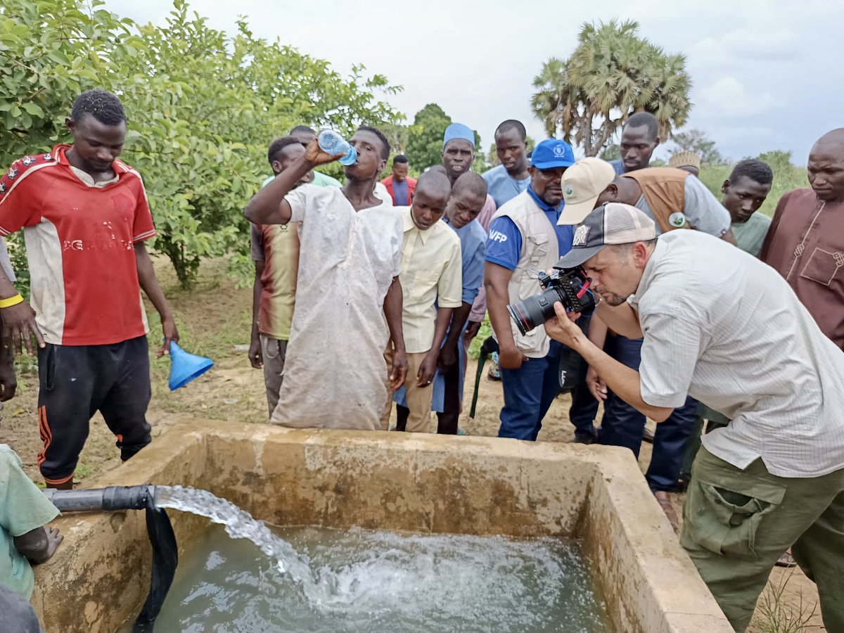 We just wrapped up a insightful exchanges and on-the-ground learning with permaculture instructor and documentarian <a href="/AndrewMillison/">Andrew Millison</a>, exploring Niger's ecosystem restoration efforts and engaging with local communities.

We can’t wait to see the results!

Your turn, <a href="/WFP_Chad/">WFP_Chad</a>!