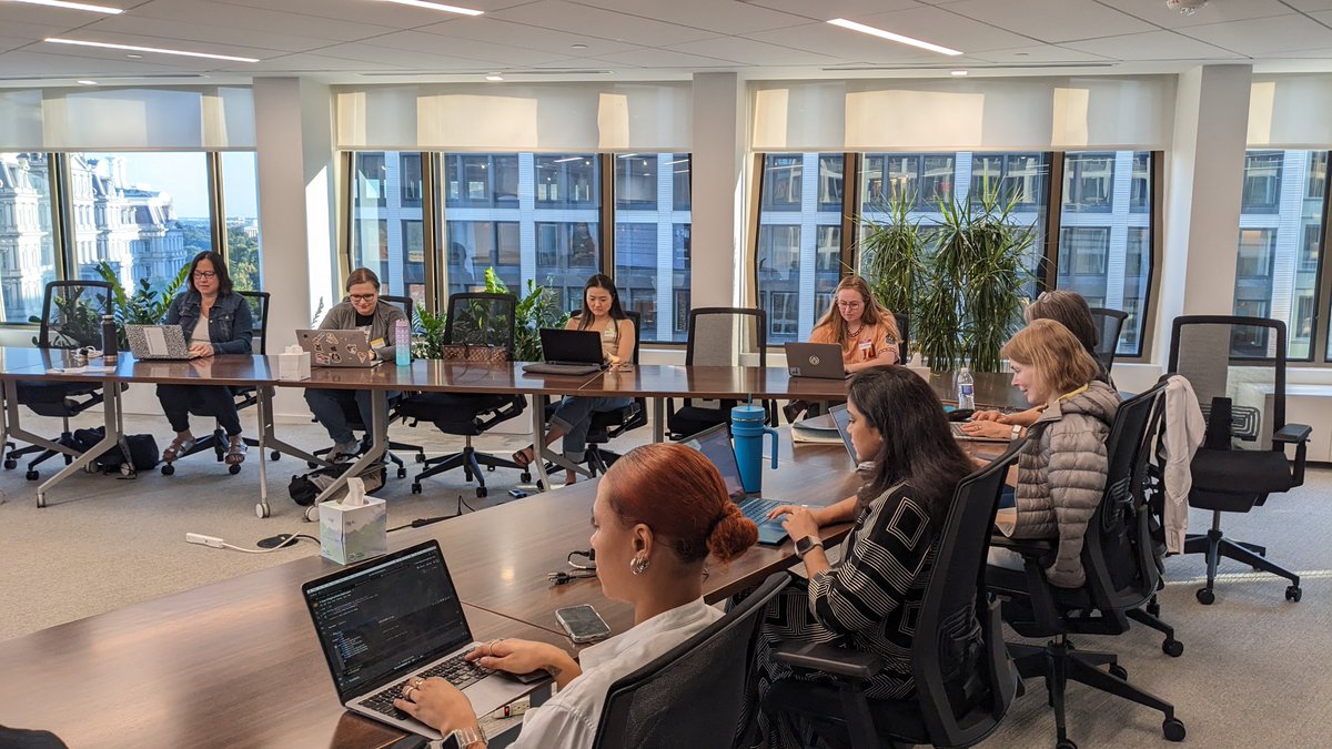 Women and Gender eXpansive Coders DC (WGXC DC) tweet media