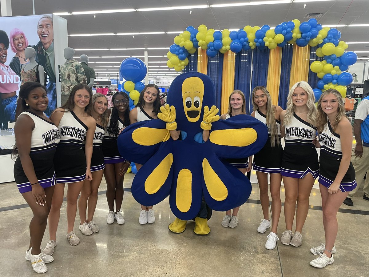 WHSKatsCheer's tweet photo. We LOVE our community and were honored to be apart of Walmarts ReGrand opening this morning! We were able to perform a dance and lead the crowd in a cheer! It was a great morning for our community 💜🐾 #raisethebar #goldstandard #riseabove @Willis_HS_TX @WillisSchools @Walmart https://t.co/HwTCqdQ8GM