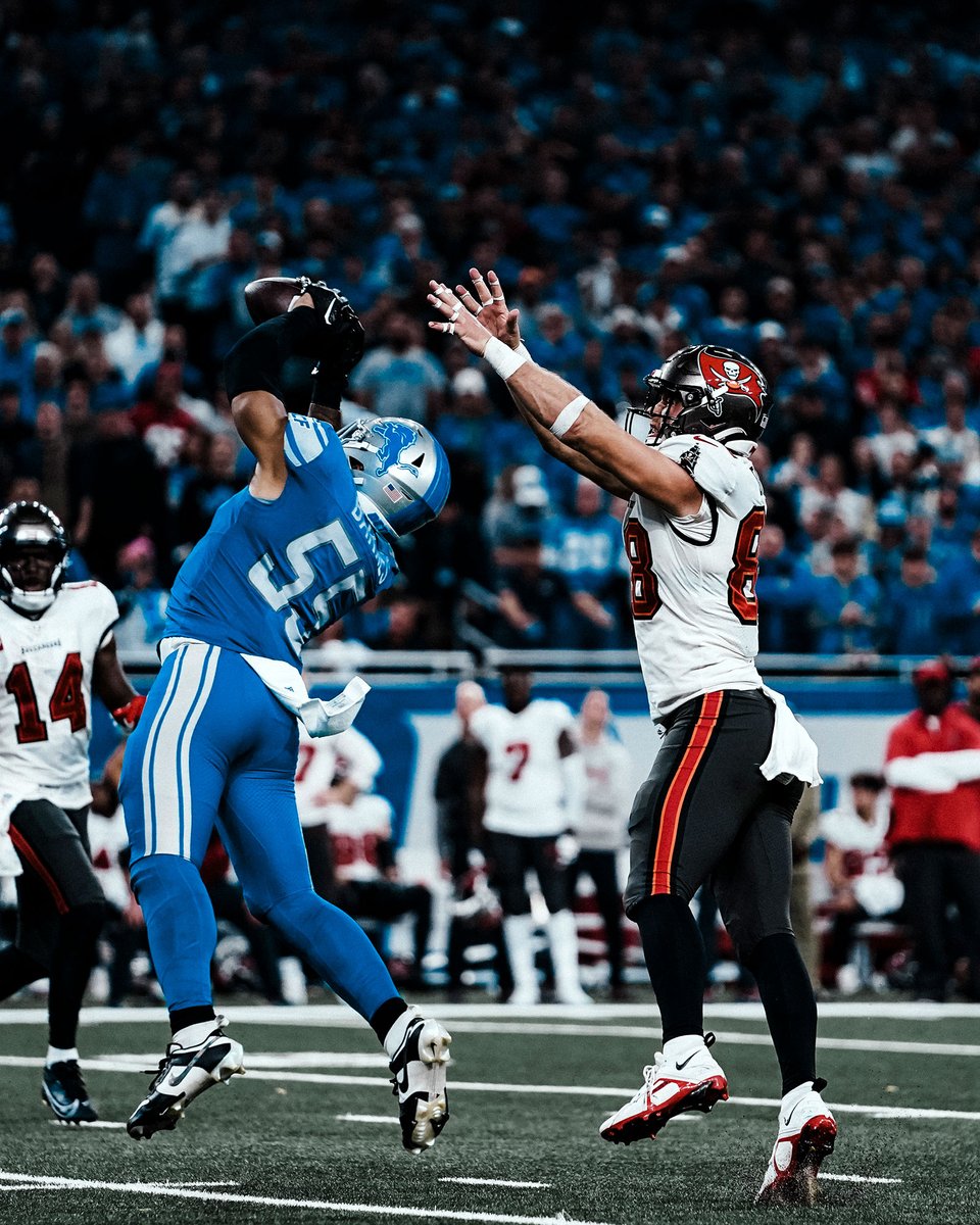 Lions's tweet image. nobody will remember
-your salary
-how "busy" you were
-how many hours you worked

people will remember: 
-the Derrick Barnes interception vs. Tampa Bay