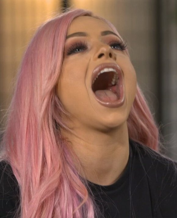 RobertTheFIEND's tweet photo. #LivMorgan wants you to fuck her mouth https://t.co/gtKbyu71UO