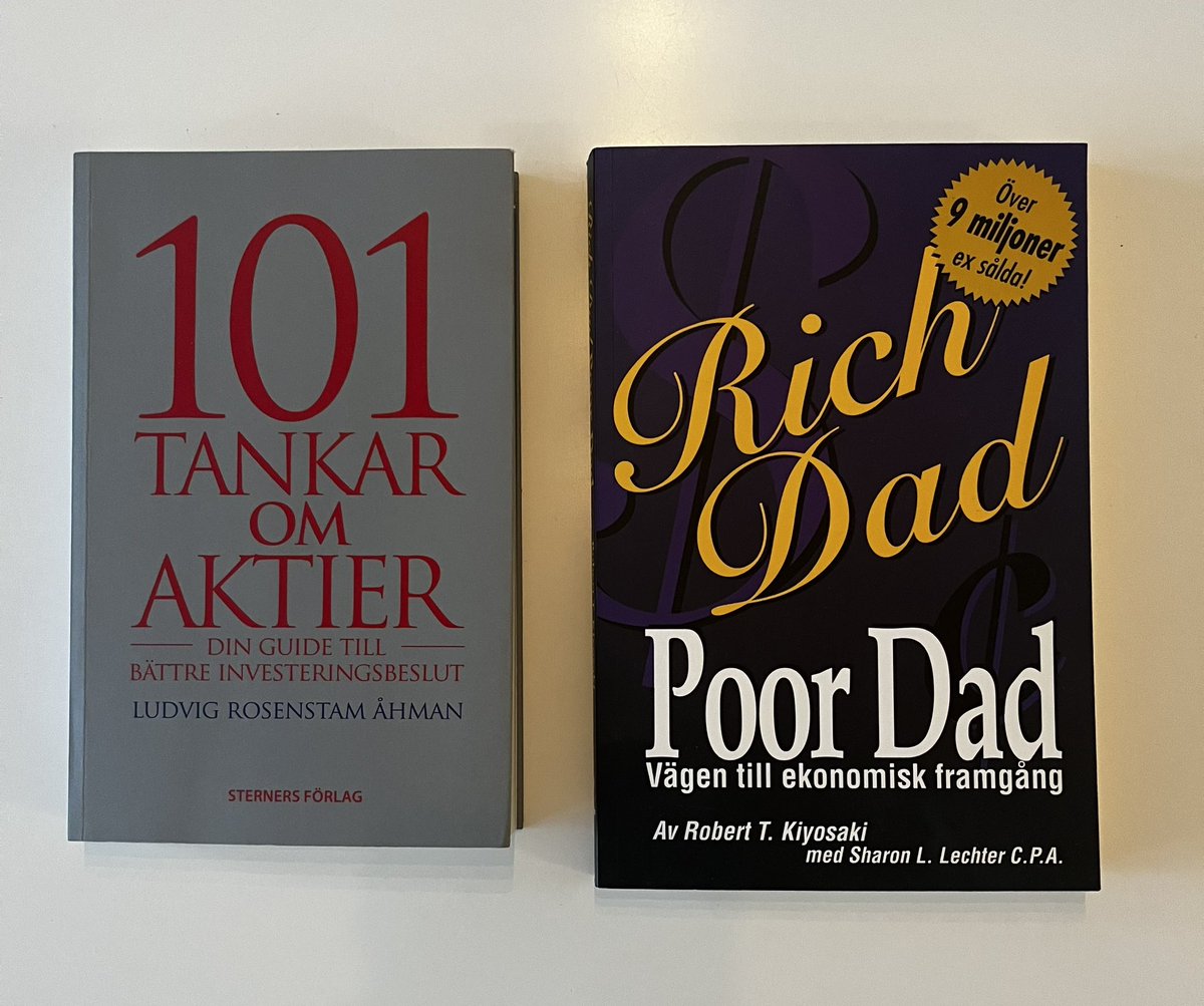 snalanningen's tweet photo. Rensade bokhyllan häromdagen så tänkte lotta ut lite böcker! Följ, retweeta och skriv vilken bok du vill vinna så drar jag två vinnare efter helgen! 🙏🏼 https://t.co/AleFtu5y4N