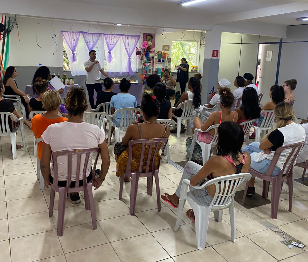 Custa absolutamente 0 reais você bater o olho nesse post e compartilhar
 para ajudá-las.

Mesmo com muitos posts, estamos tendo uma dificuldade imensa em atrair doações para as meninas nesse momento de tanta precisão

Façam uma boa ação nessa sexta 🫶🏻

pix: traviarcado@gmail.com