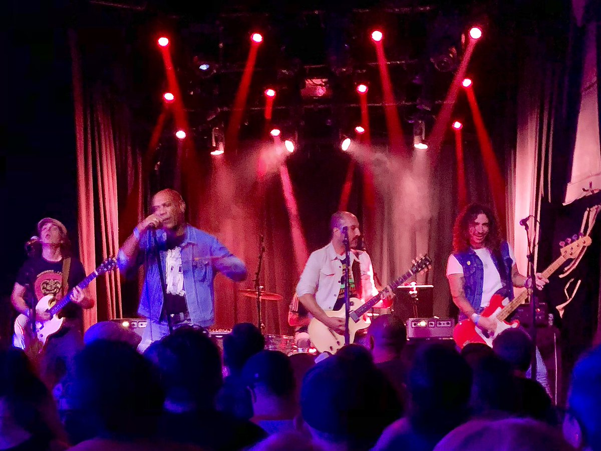 mike_turski's tweet photo. Saw GIUDA last night at The Echo, and as always, they crushed it! They proved once again why they’re one of THE BEST bands around. 
GIUDA HORDE!!! https://t.co/eErKT4plUp