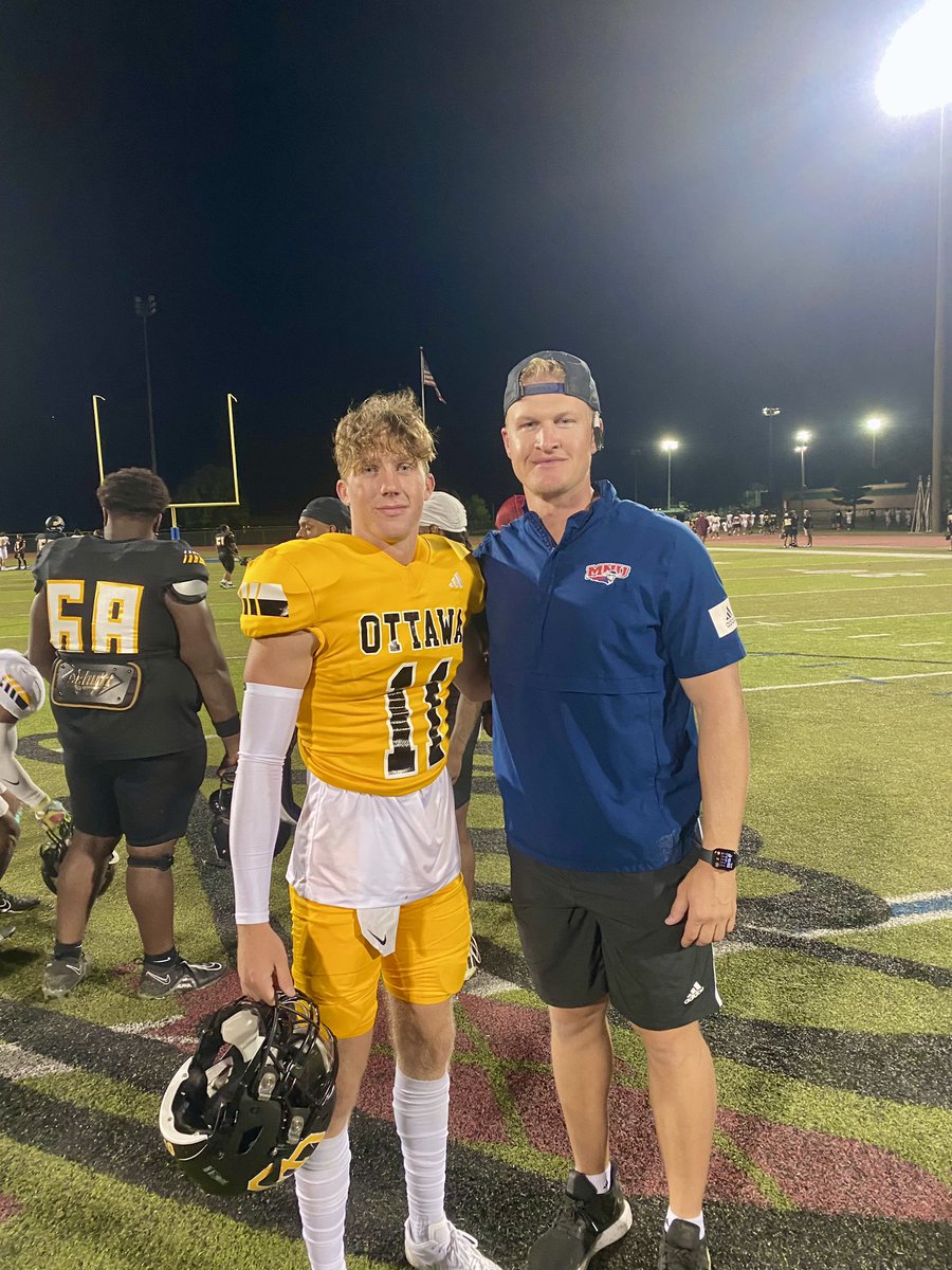 ledwards_4's tweet photo. Thankful for you‼️@CoachCollinsCj https://t.co/GsEA0QGCt3