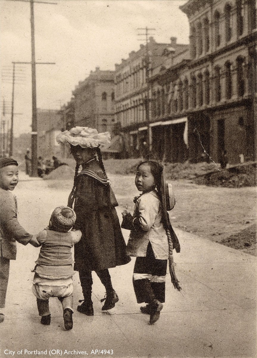 vintageportland's tweet image. Chinese children, September 1910. To explore material related to Portland’s Chinese community, check out our community collection on eFiles at bit.ly/ChineseEfiles

City of Portland (OR) Archives, AP/4943.
#PDXArchives #aapihistory