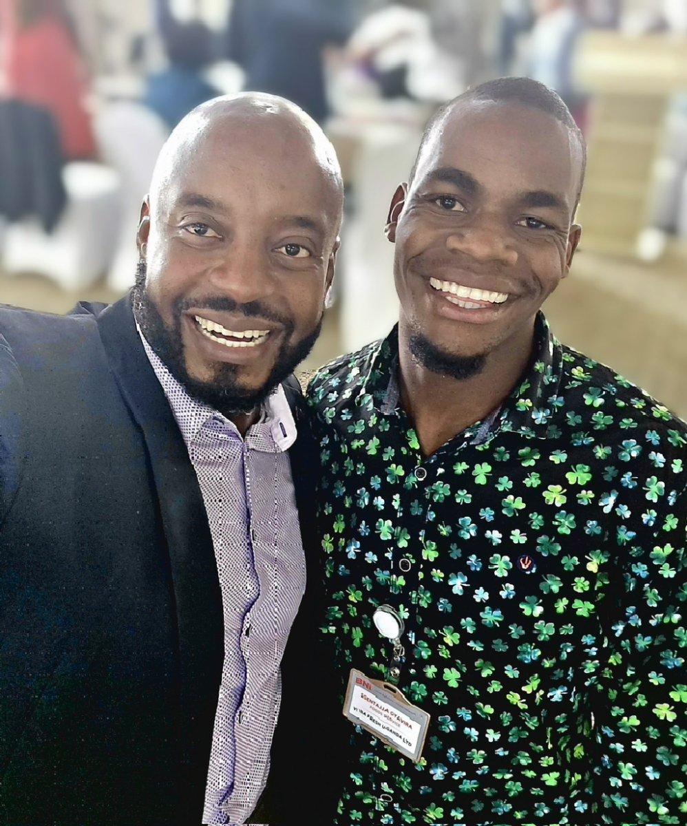 This guy here, Gyavira Ssentajja, has to be the most decent &amp; professional fresh goods shopper in this city. His company is Viira Fresh. Catch him on +256771202073. You're welcome!🤷🏽‍♂️
Proud of you, Gyavira!