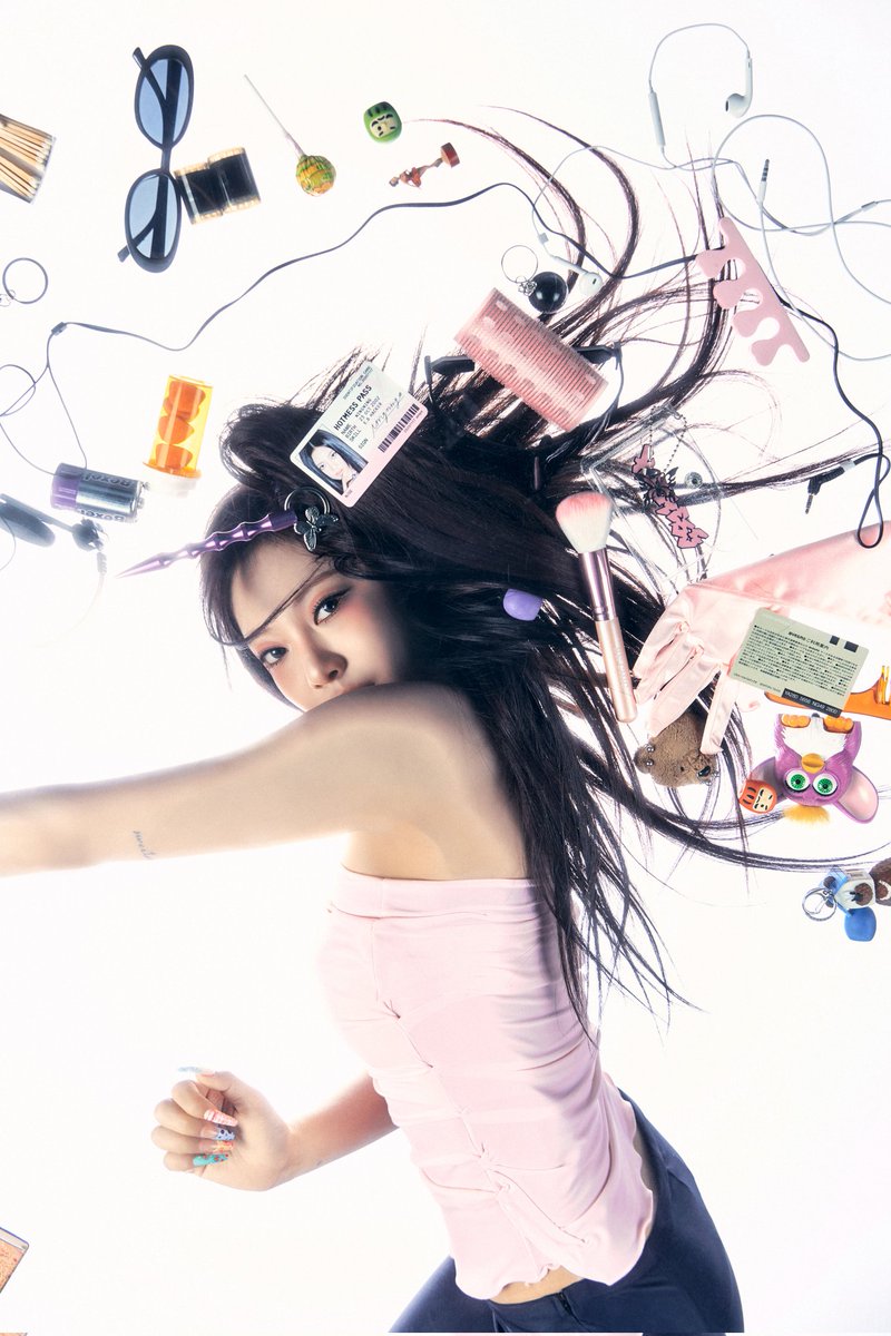 smoll_y's tweet photo. ⠀  ⠀ ⋆.˚  ⠀⠀  I'm just a girl ／ #biddaysog. https://t.co/zOBCpMo91p