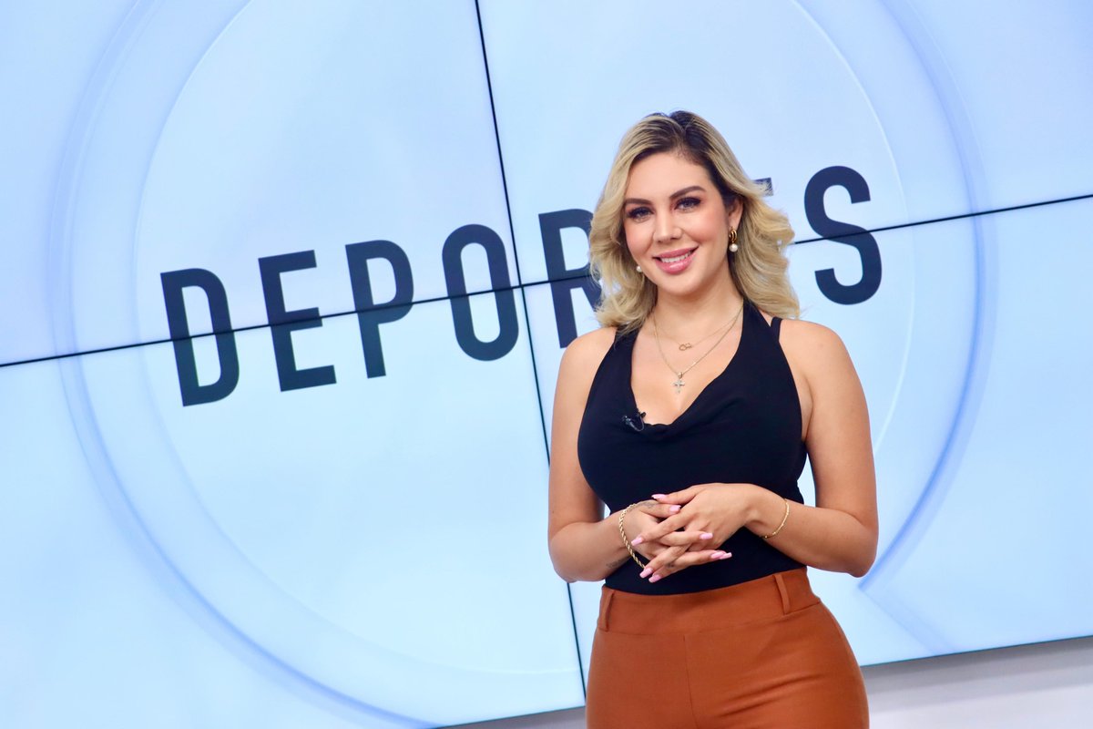 NoticieroSLV's tweet photo. ¡Lo mejor del deporte siempre por @Canal10Sv!

En nuestra edición del mediodía, @AlejandraMegan6 te comparte los hechos deportivos más destacados de las últimas horas. https://t.co/KcxDkKEf9Y