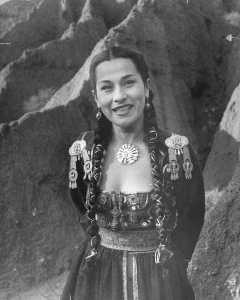NativeNationUsa's tweet image. Yma Sumac, a descendant of Atahualpa, the last Incan emperor, 1950s