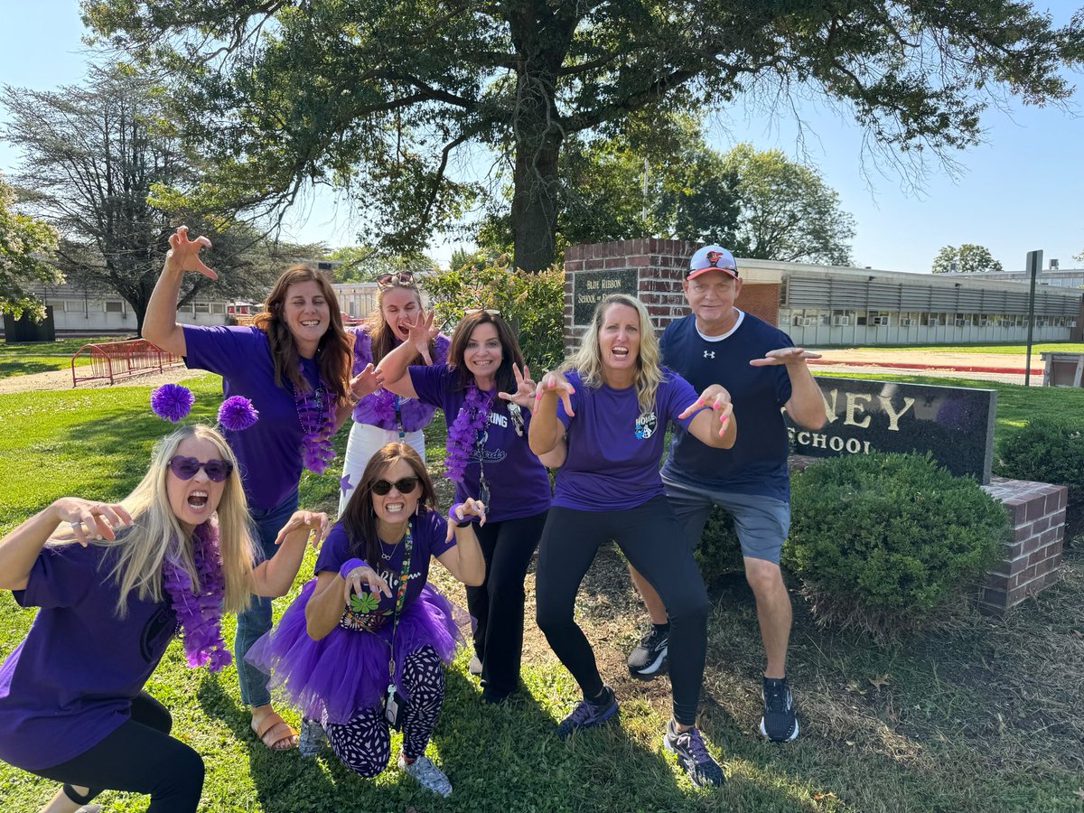 Jane Martin (@jmartinpses) on Twitter photo What better way for our <a href="/PotSpringEl/">Pot Spring</a> teachers to get to know our community than with a Scavenger Hunt!! Even our new <a href="/PotSpring_PTA/">Pot Spring PTA</a> president got in on the fun! #buildingrelationships #RCAHouses <a href="/S_Mustipher/">Sam Mustipher</a> <a href="/Tommy_Fare/">Tommy Fare</a> <a href="/nmalexander27/">Nicole Hall</a> What better way for our <a href="/PotSpringEl/">Pot Spring</a> teachers to get to know our community than with a Scavenger Hunt!! Even our new <a href="/PotSpring_PTA/">Pot Spring PTA</a> president got in on the fun! #buildingrelationships #RCAHouses <a href="/S_Mustipher/">Sam Mustipher</a> <a href="/Tommy_Fare/">Tommy Fare</a> <a href="/nmalexander27/">Nicole Hall</a>