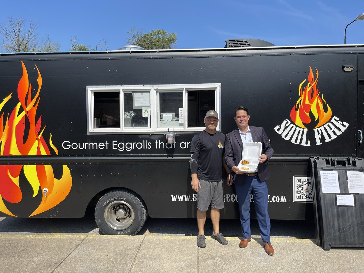Jeffersontown Elem (@jtownelementary) on Twitter photo Thank you Dr. Pollio for visiting the J today! We hope you enjoyed visiting our classrooms and our Food Truck Friday! We look forward to seeing you again soon! <a href="/JCPSSuper/">Dr. Brian Yearwood</a> <a href="/JCPSZone3AS/">Jessica Rosenthal</a> <a href="/JCPSKY/">JCPS</a> Thank you Dr. Pollio for visiting the J today! We hope you enjoyed visiting our classrooms and our Food Truck Friday! We look forward to seeing you again soon! <a href="/JCPSSuper/">Dr. Brian Yearwood</a> <a href="/JCPSZone3AS/">Jessica Rosenthal</a> <a href="/JCPSKY/">JCPS</a>