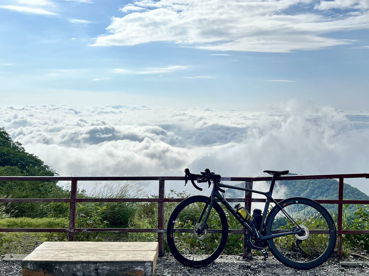 OdaY2X's tweet photo. 開発者会議の翌日は赤城山に🚴‍♂️
見事な雲海🙏

おはようございます😃 https://t.co/Wu8F6cjDAt