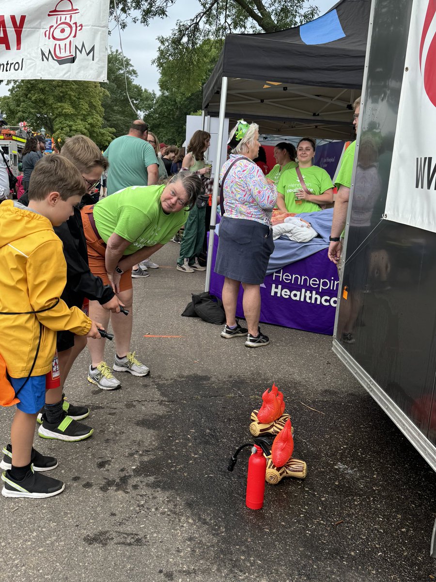 HennepinHC's tweet photo. 💚 Serving up some burn prevention information @mnstatefair today for Governor’s Fire Prevention Day! #hereforcommunity 💚 https://t.co/O6qckcWbLC