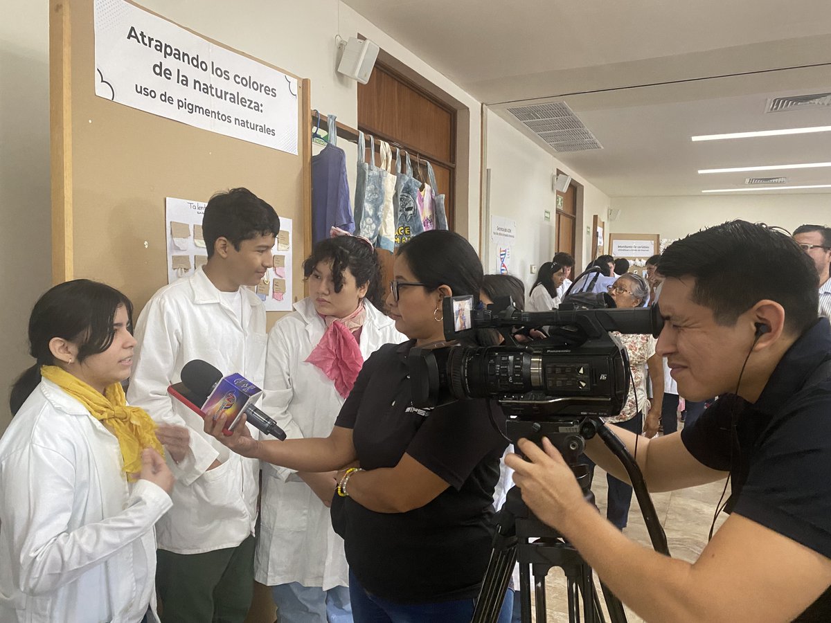 CICYoficial's tweet photo. Luego de una estancia de investigación de dos semanas, 50 jóvenes integrantes de la 13ª. generación del programa #TalentoCICY, modalidad secundaria, presentaron los resultados de sus proyectos con el público durante la Feria de Ciencias Talento CICY 2024.

1/4 https://t.co/N23OwzsaEB