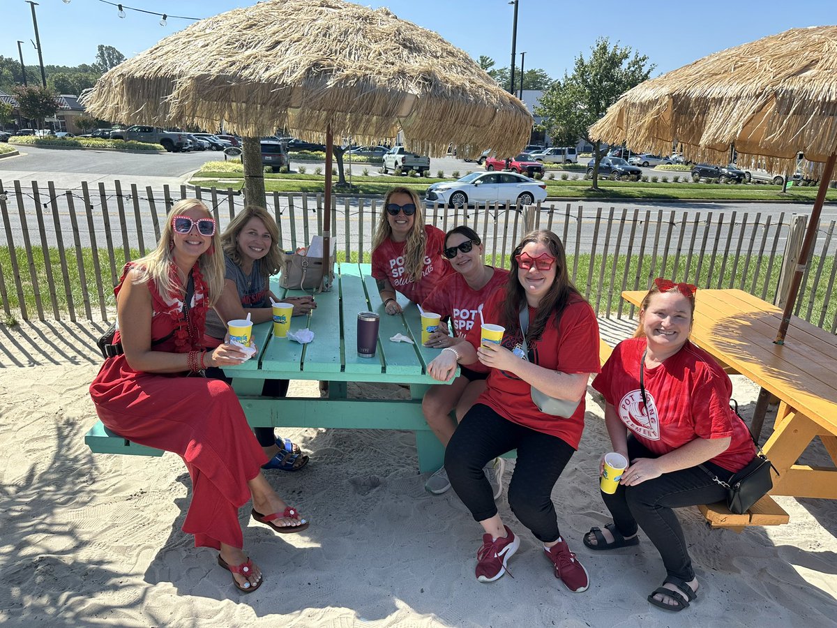 Amy Spencer (@mrsamyspencer) on Twitter photo We may have come in last, but I bet no other team laughed as hard as we did! Blame it on #backmapping! #RedHouse <a href="/PotSpringEl/">Pot Spring</a> <a href="/nmalexander27/">Nicole Hall</a> <a href="/carey823/">Carey Domena</a> <a href="/JMartinPSES/">Jane Martin</a> <a href="/Tommy_Fare/">Tommy Fare</a> We may have come in last, but I bet no other team laughed as hard as we did! Blame it on #backmapping! #RedHouse <a href="/PotSpringEl/">Pot Spring</a> <a href="/nmalexander27/">Nicole Hall</a> <a href="/carey823/">Carey Domena</a> <a href="/JMartinPSES/">Jane Martin</a> <a href="/Tommy_Fare/">Tommy Fare</a>