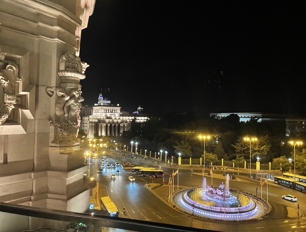 La noche me confunde