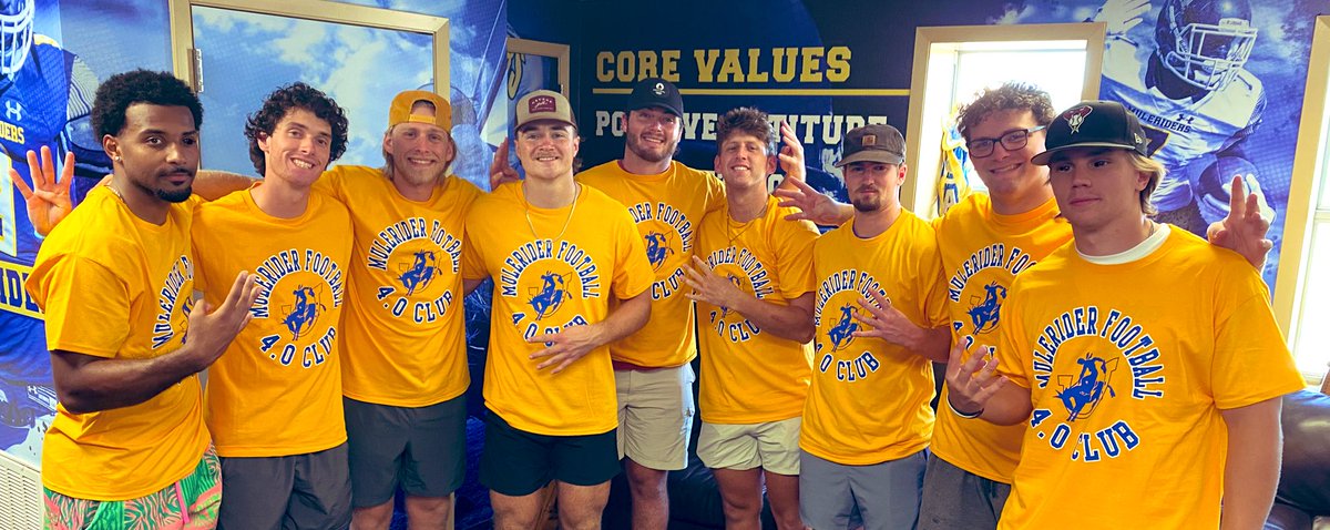 Shirts finally came in!! CONGRATS to the newest members of the MULERIDER FOOTBALL 4.0 CLUB!! These dudes carried a 4.0 gpa in both the fall &amp; spring. #BooksAndBall #TrueStudentAthletes