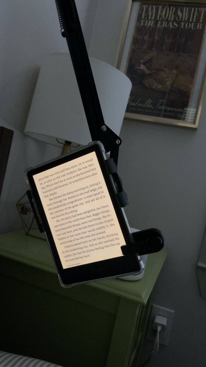 riley ⸆⸉ tweet media