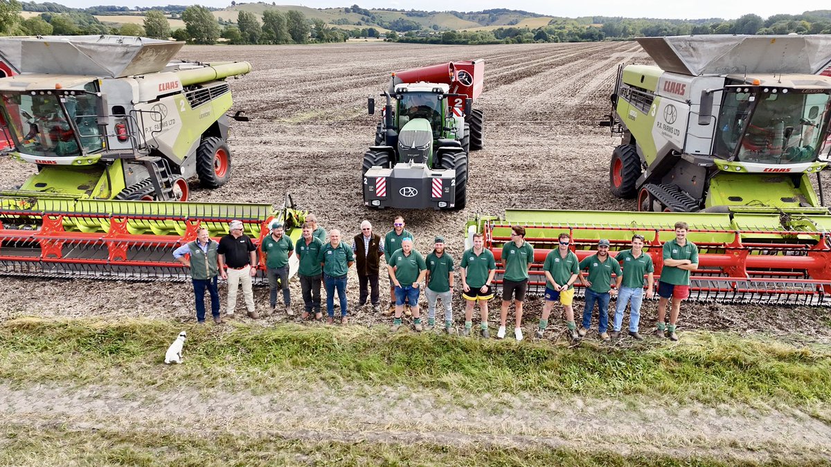 Harvest ‘24 over and out for <a href="/Pxfarms/">James S. Peck</a>. Last field of beans cleared in style today. Video coming soon🎥