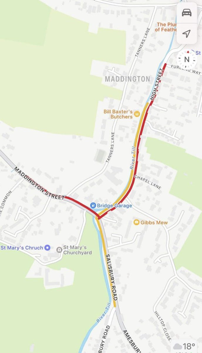 Gotta love Fridays (and especially BH weekend Fridays) in the village. <a href="/EH_Stonehenge/">Stonehenge</a> #notunnel #gridlock #whoseideawasthis