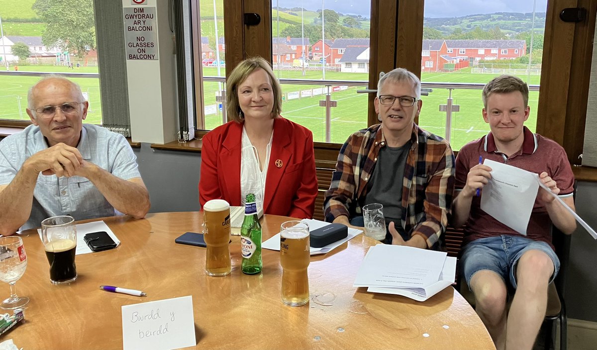 Rhiannon Lewis tweet media