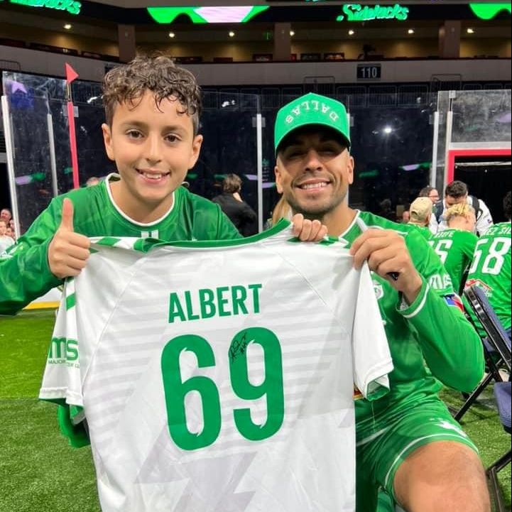 gosidekicks's tweet photo. Happy Fan Photo Friday!💚

We absolutely LOVE seeing the photos you share with us from gamedays!

#SidekicksRising https://t.co/qOC8fOH9iq