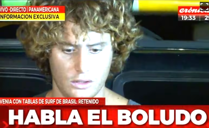 HITya2030's tweet photo. * ATACÓ al surfer que volvía de viaje.
* ATACÓ a lamujer de 87 años que tomaba sol
* ATACÓ al que viajo para ver a su novia.
* ATACÓ al que compuso un tema sobre la historia anterior.
*ATACÓ a un remero por entrenar.
Mientras cometia delitos en Olivos.Sorete video Alberto Onetto https://t.co/O6Y1pl6CoU