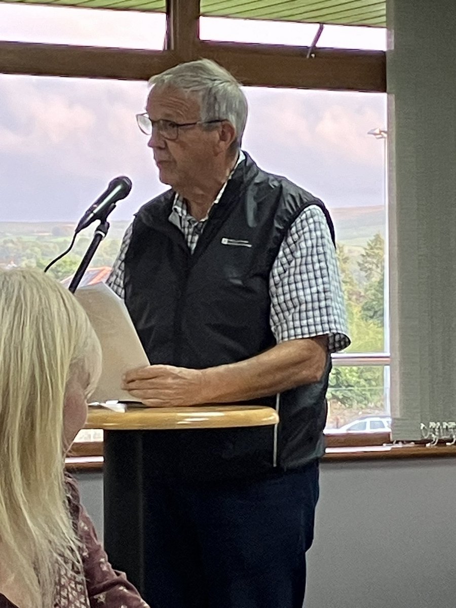 Rhiannon Lewis tweet media