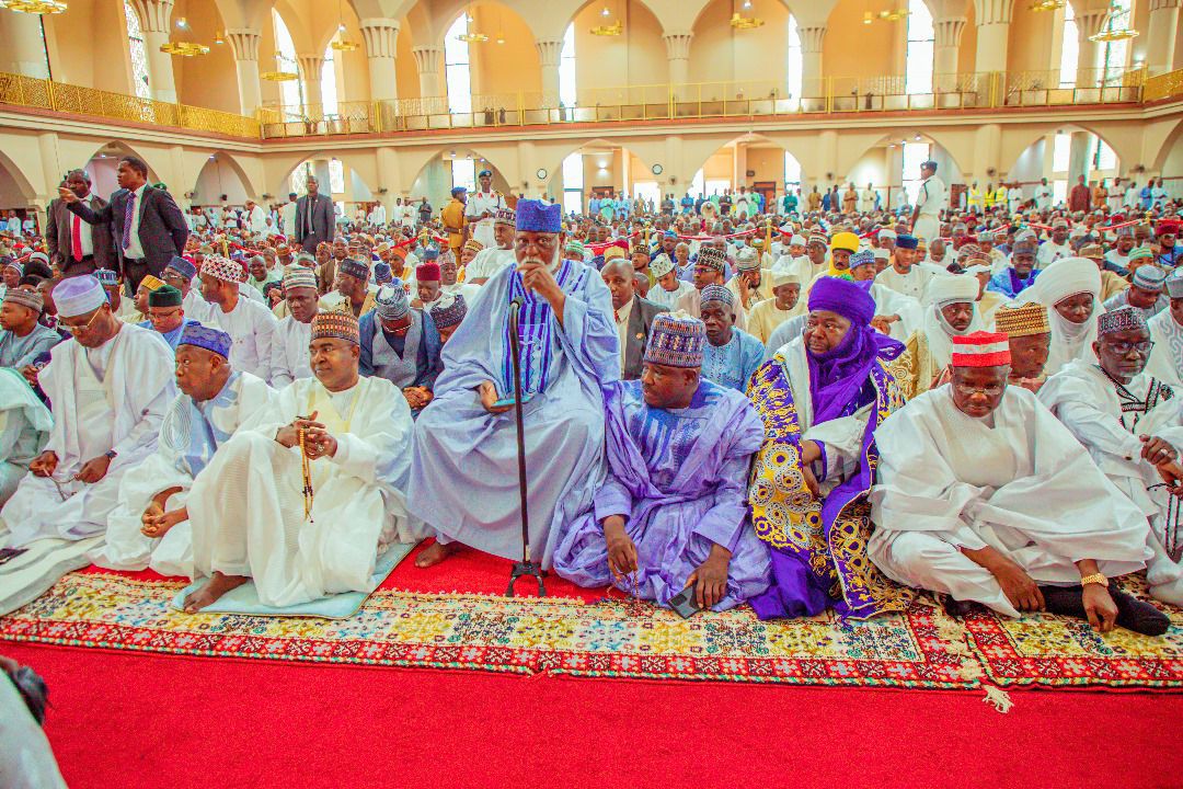 KwankwasoRM's tweet photo. I was pleased to witness the wedding fatiha of Laila Atiku Abubakar and her husband, Saleh Maitala, at the National Mosque Abuja, today. 

I felicitate with the parents and relatives of the couple, and I wish them a blessed marriage. - RMK https://t.co/RYSa70KWlJ