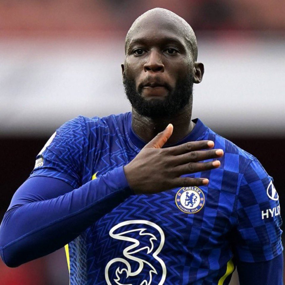 PLFrance_'s tweet photo. Romelu Lukaku va quitter Chelsea définitivement et signer à Naples pour 30M€ plus 15M€ bonus. 🇧🇪💰 

Bonne opération des Blues ?

(@FabrizioRomano) https://t.co/59Crnmce0j