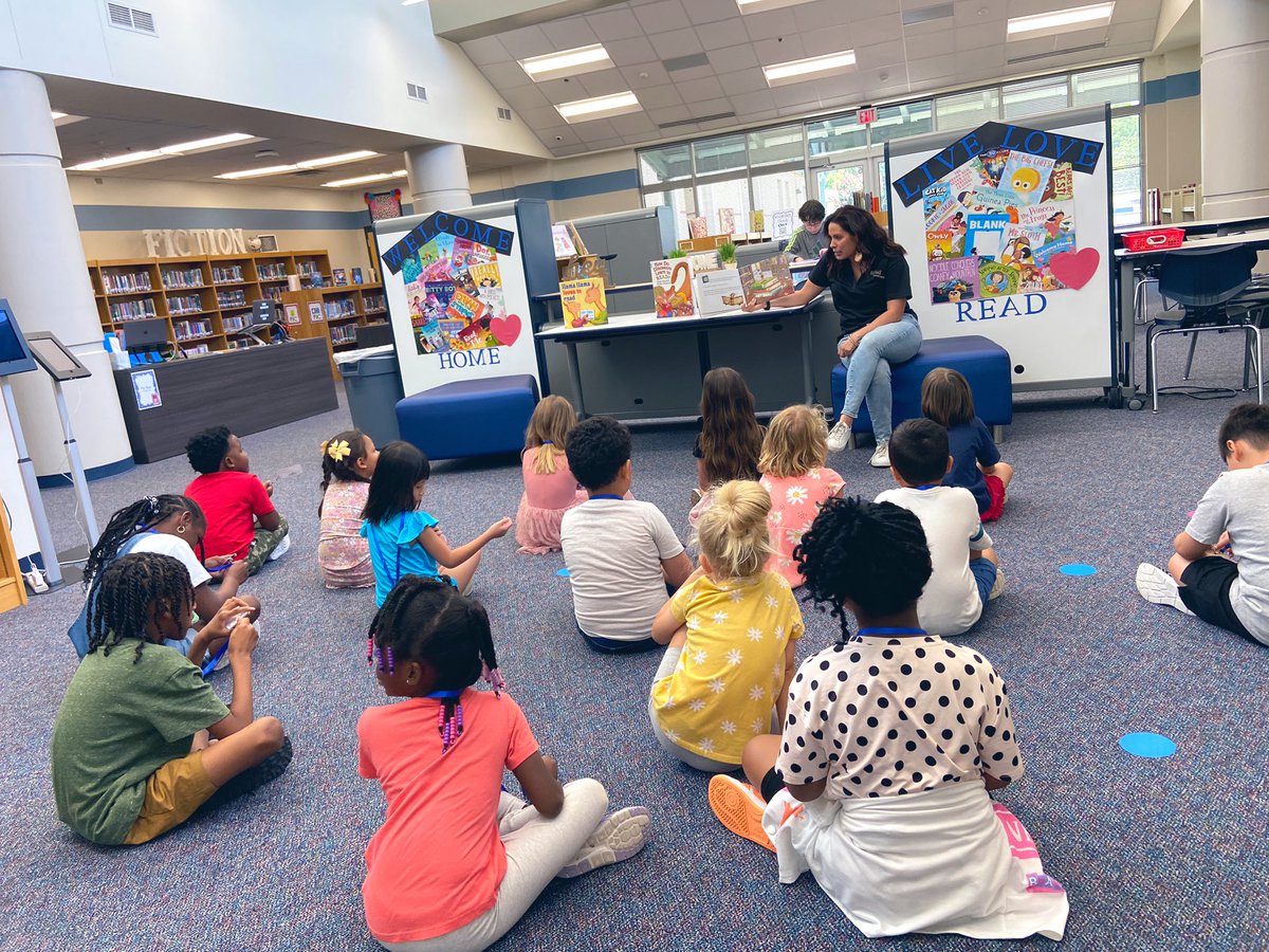 We loved getting to visit <a href="/Kim_Baileyteach/">Kim Bailey</a> in the library this afternoon!! Let the reading begin! 📚#mcneilelem