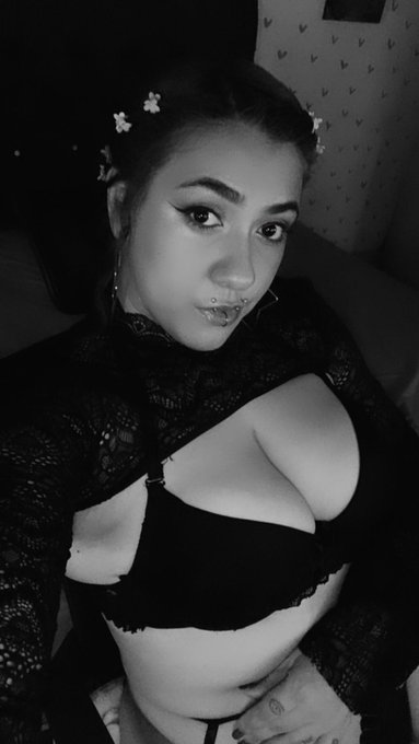 Let's get this naughty party started right now! 👉 https://t.co/CiNW0BhEhP #stripchat #stripchatlive https://t<a href="/tag/stripchat"class="tags"><span>#stripchat</span></a><a href="/tag/stripchatlive"class="tags"><span>#stripchatlive</span></a>