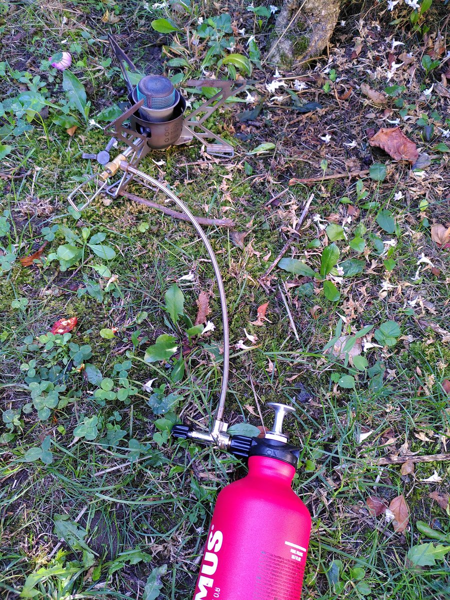 clementvermot's tweet image. Cuisine pas écolo ;-) #rechaud #essence