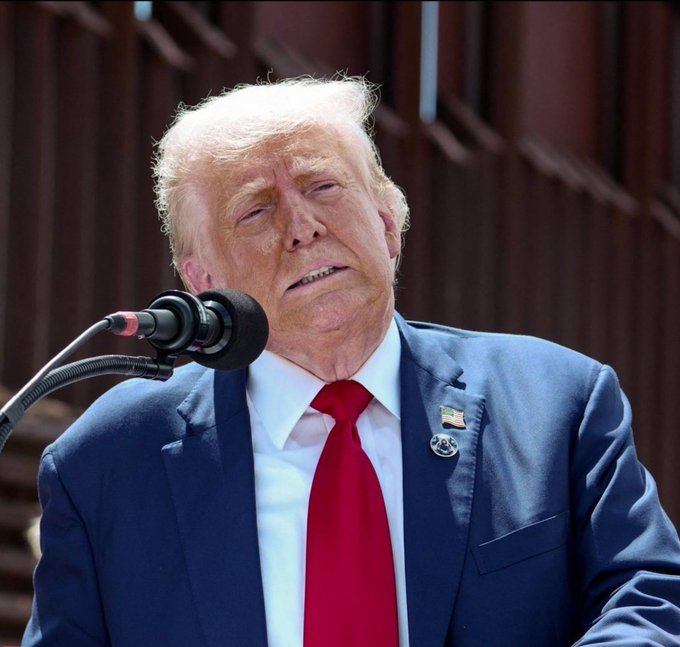 [NARRATOR]: "And after the parasite devours all nutrients from its host, it looks for an escape to a new host."

#RFKJr #TrumpIsTerrified #BRAINWORMS