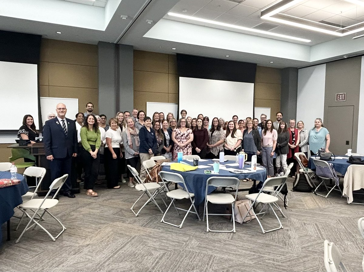 BE-Collaborative tweet media