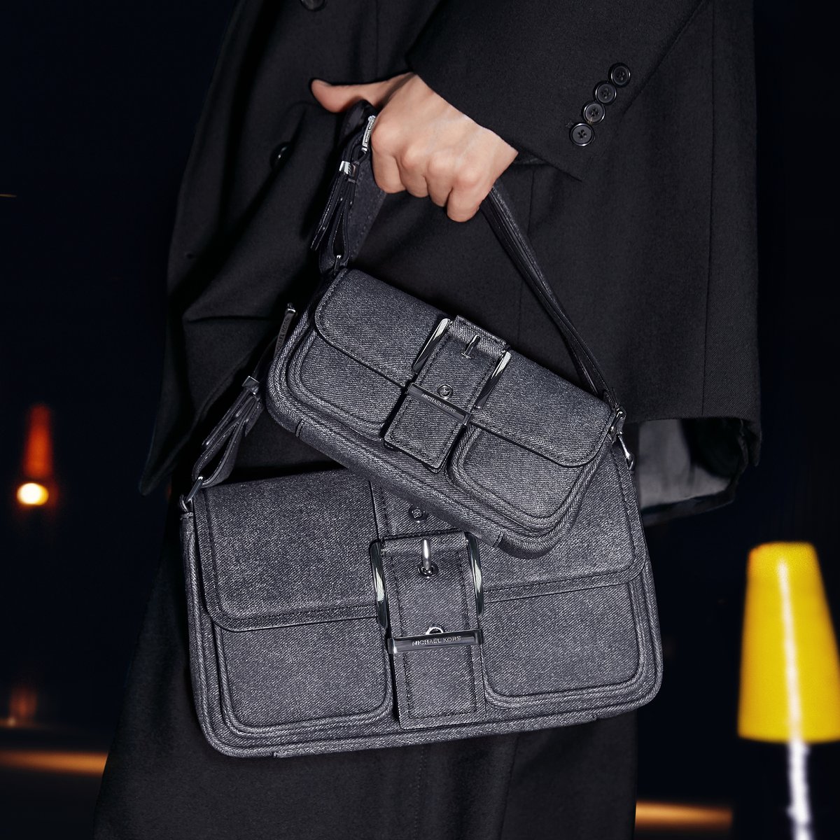 MichaelKors's tweet photo. No flash, please. Our APAC Brand Ambassador #JCT shows off the Colby bag in our Fall 2024 campaign.

#ColbyByKors 

https://t.co/lELP0Omq5a https://t.co/Tr4BFkEgbe