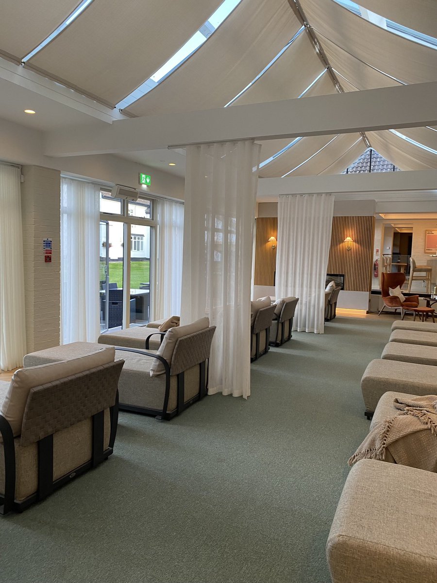 suziemcw's tweet photo. Lively and lovely girly time @champneys springs. Back home now but wishing I was back there 😳 https://t.co/FOqhDFOg9m