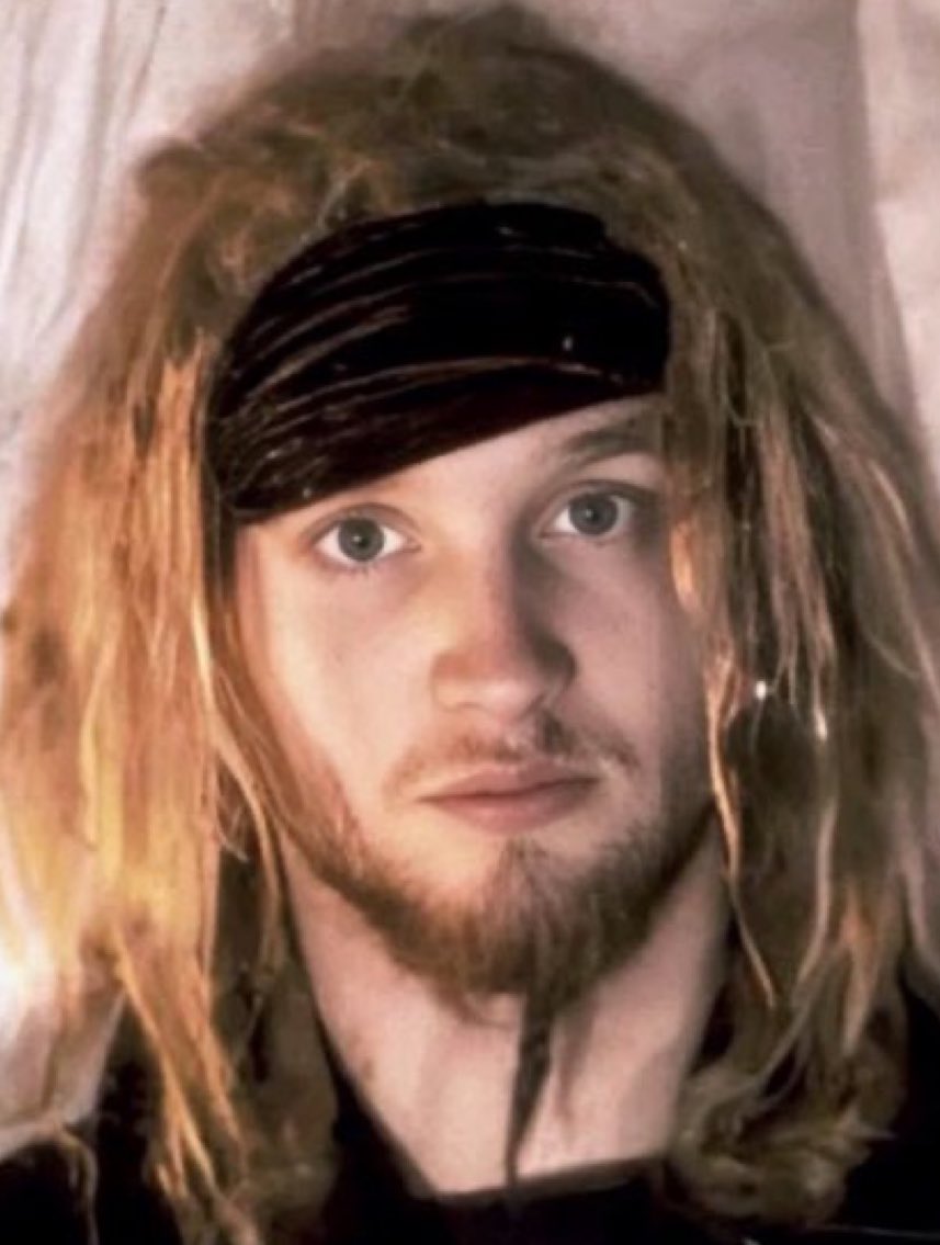 “I know I haven’t got much of a voice, but Layne has one hell of a voice.”

Kurt Cobain