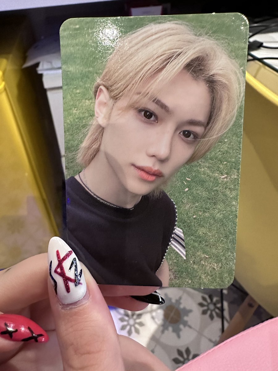 matztulips's tweet photo. — Feedback super positivo pra @0098han por me vender esse Felix! O processo foi super tranquilo, o envio foi rápido e ainda veio com todos esses mimos, muito obrigada por tudo amg 🩷 https://t.co/sS56JGnccS