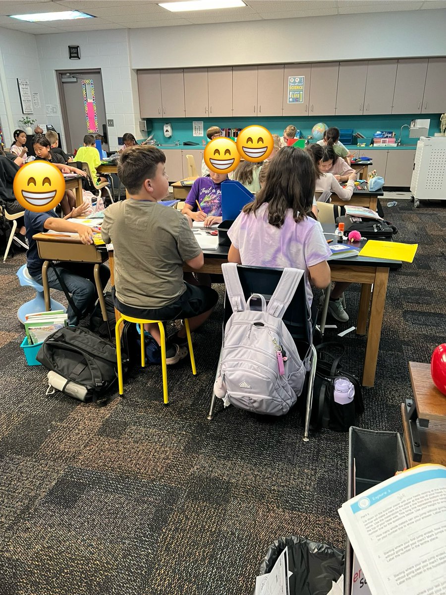 ElliottSha24549's tweet image. Working hard #growingminds #midlandisdmath