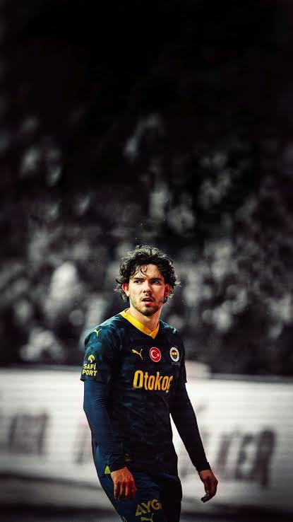 Geldi bi tufan, gitti bi boran 
Ferdi Kadıoğlu