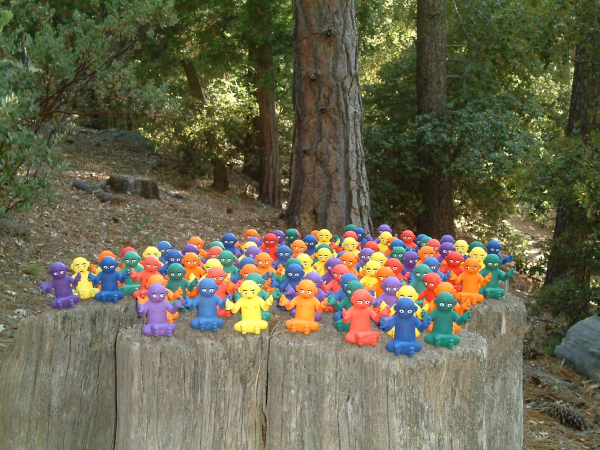 my new art collection creature cubes drops next week (thursday)

made some sculptures based on the collection

giving them away, holler if you want one 🗣️